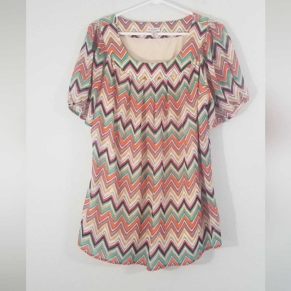 Rebecca Malone Plus Size 1X Shoulder Cutout Short Sleeve Colorful Zig Zag Blouse